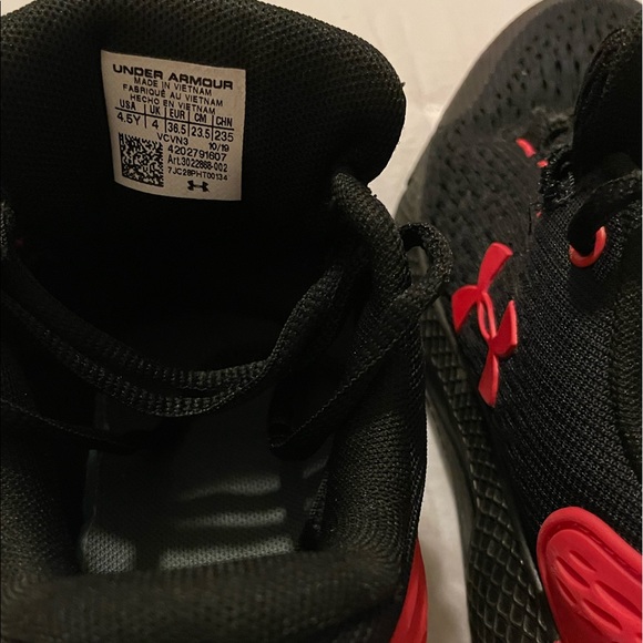 Youth Under Armour Charged Rogue 2 - Picture 4 of 8